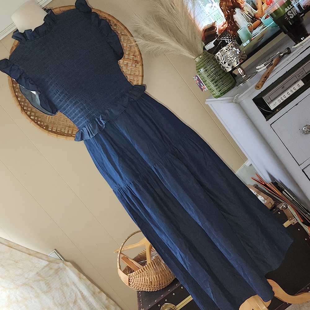 Bigio Collection shambray Mock-Neck smocked 100% cotton dress size 4